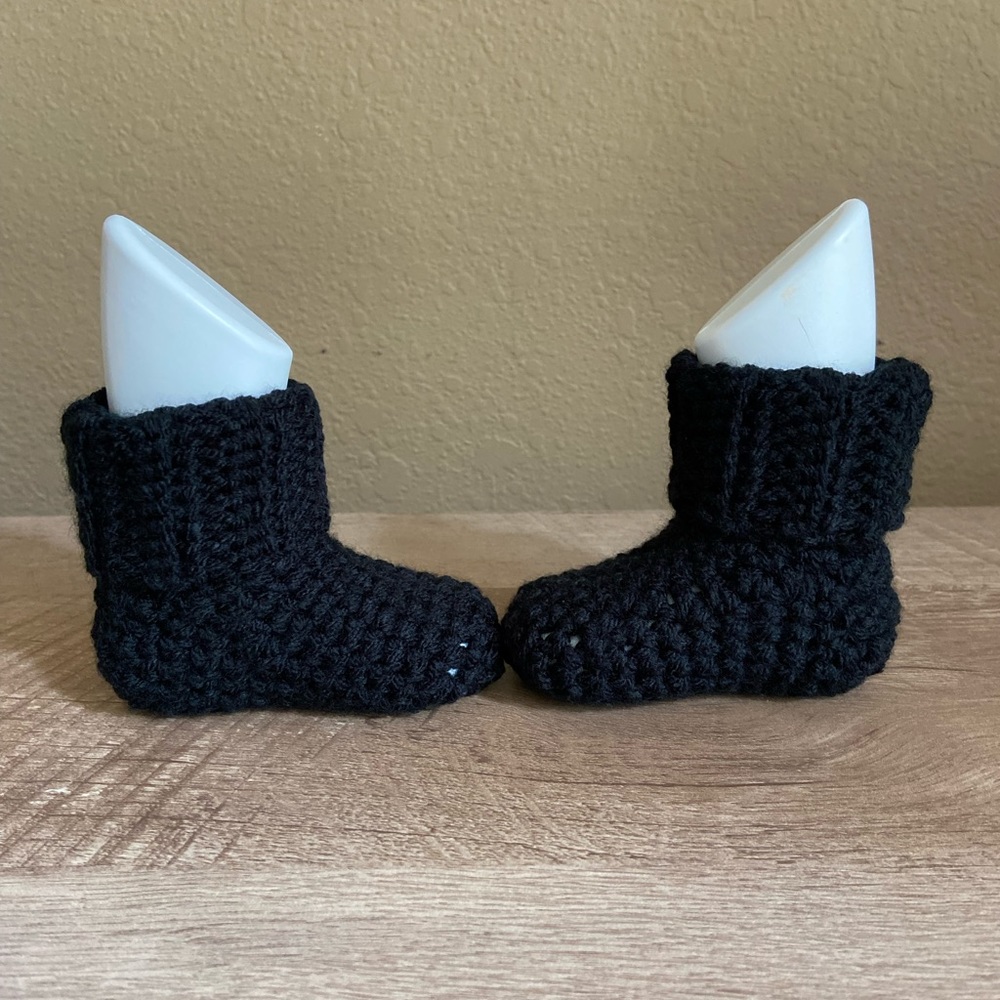Newborn Black Booties/Socks | Warm Baby Socks | Warm Baby Booties